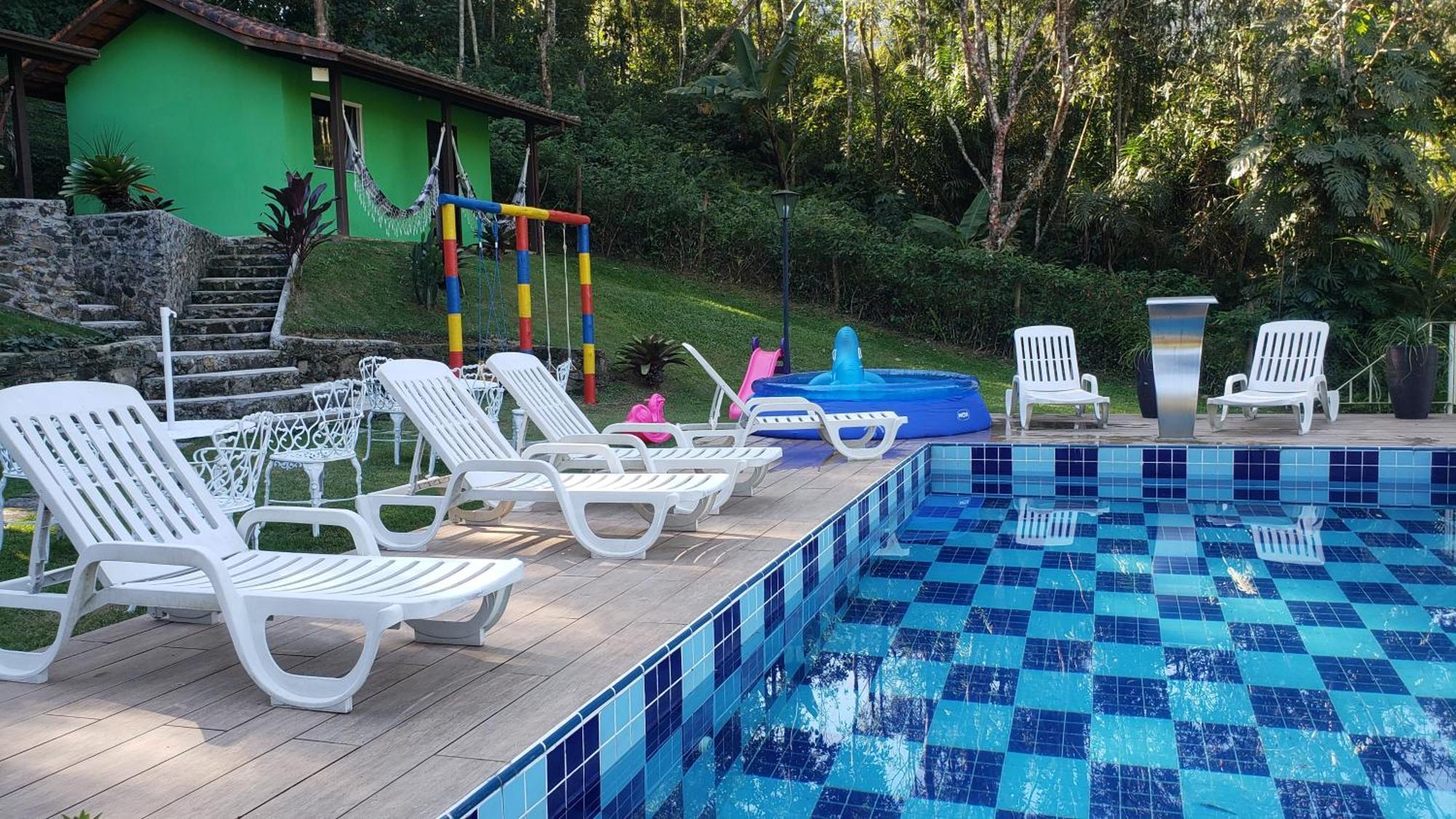 Inn Beija Flor-lumiar - Piscinas E Cafe *
